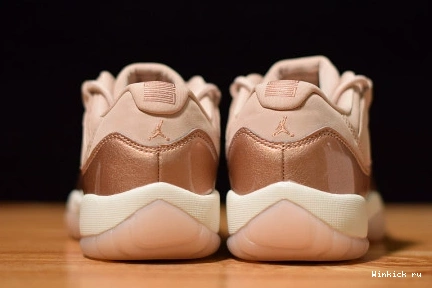 ROSE 11 (W) JORDAN RETRO GOLD - LOW 0811